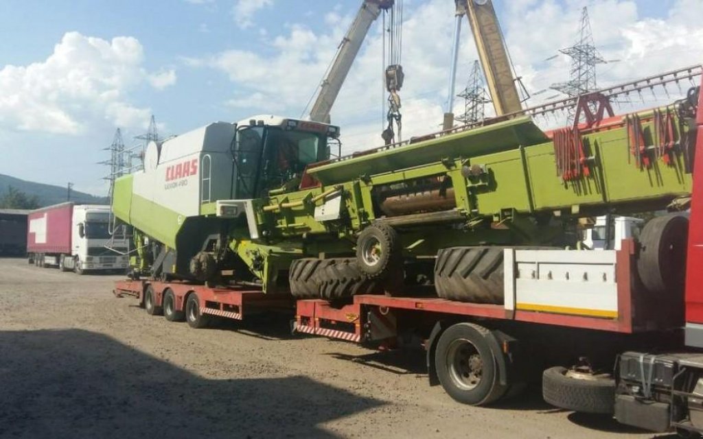 Oldtimer-Mähdrescher des Typs CLAAS Lexion 480, Neumaschine in Пролиски (Bild 2)
