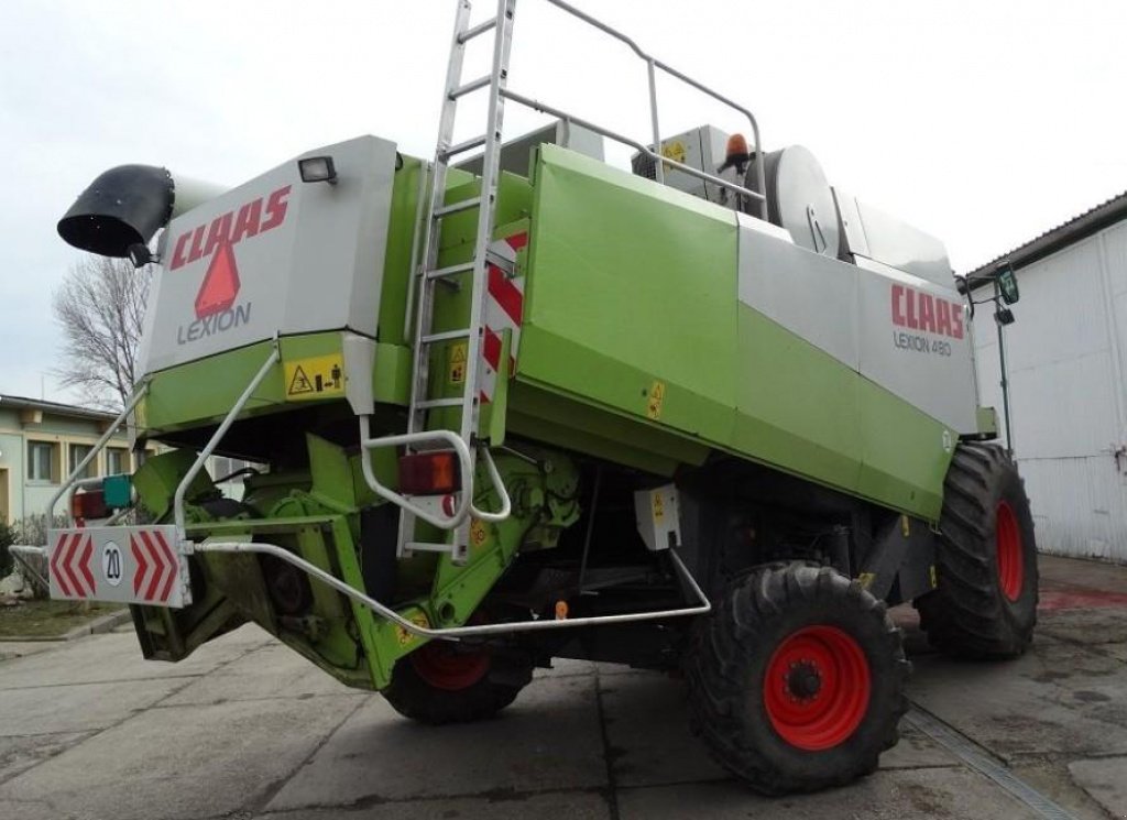 Oldtimer-Mähdrescher des Typs CLAAS Lexion 480, Neumaschine in Пролиски (Bild 3)
