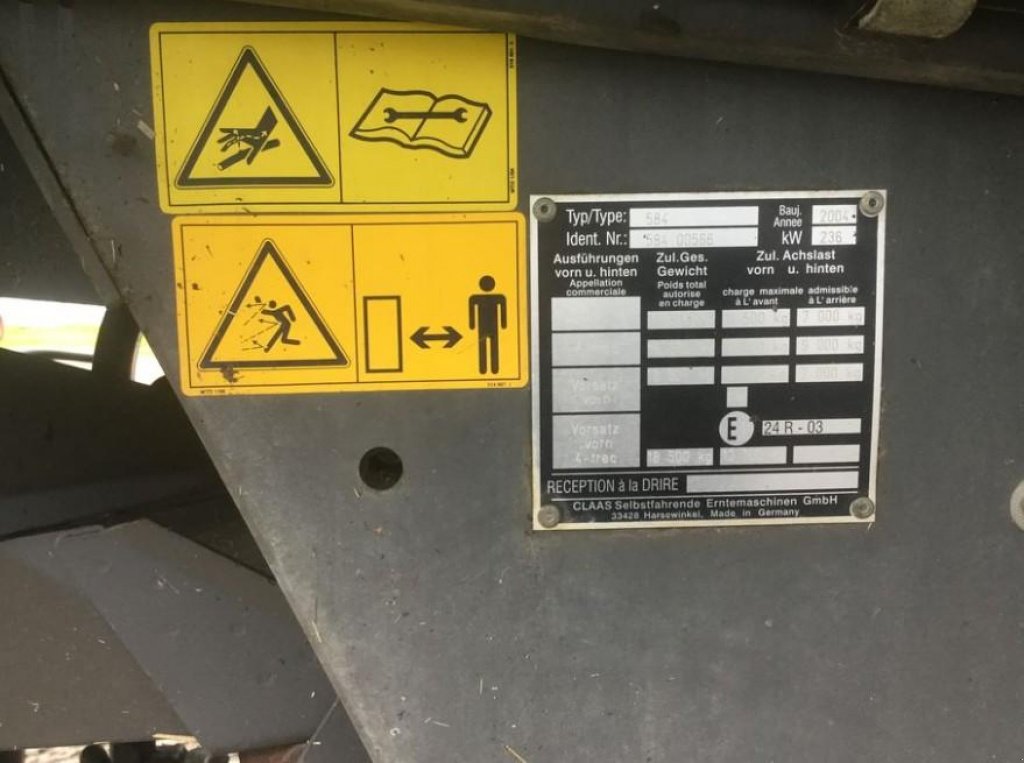 Oldtimer-Mähdrescher des Typs CLAAS Lexion 550, Neumaschine in Пролиски (Bild 8)