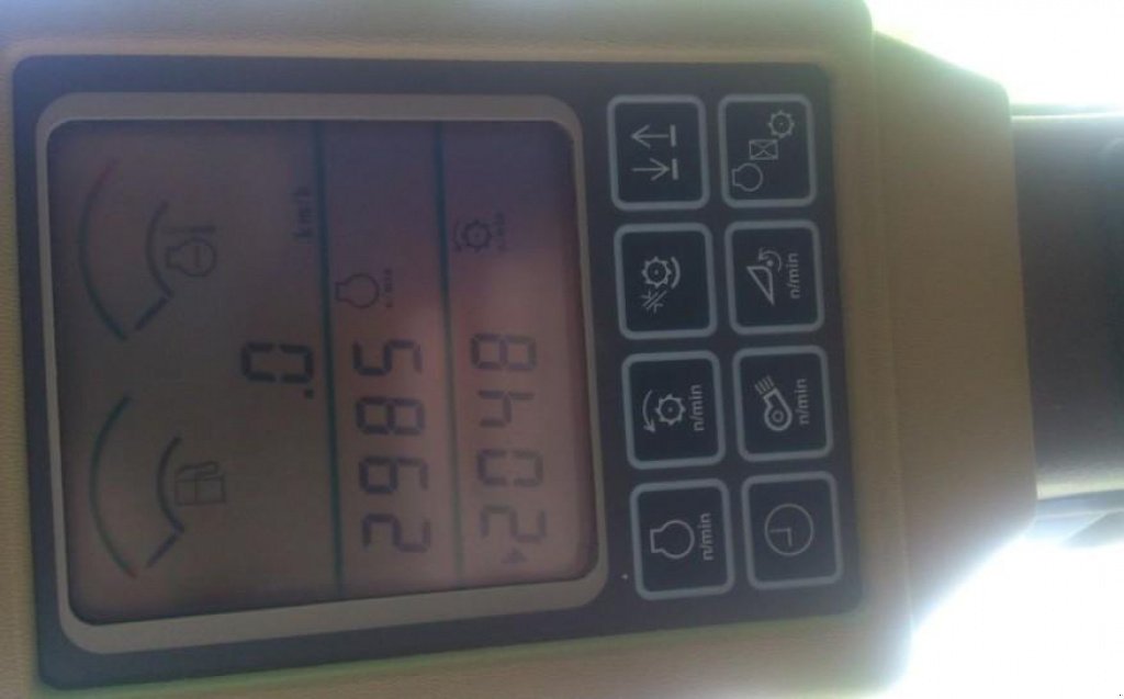 Oldtimer-Mähdrescher des Typs John Deere 9660 WTS, Neumaschine in Пролиски (Bild 2)