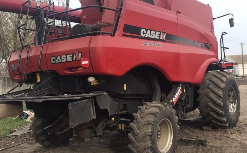 Oldtimer-Mähdrescher des Typs Case IH Axial Flow 5088, Neumaschine in Пролиски (Bild 1)