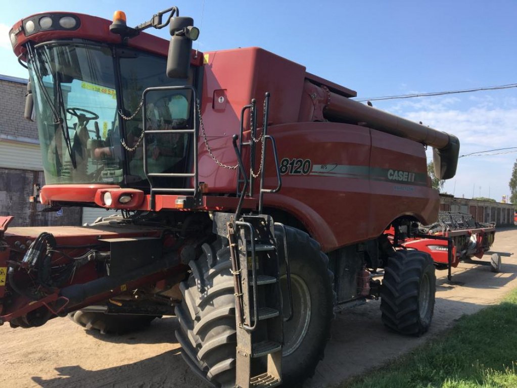 Oldtimer-Mähdrescher des Typs Case IH Axial Flow 8230, Neumaschine in Пролиски (Bild 3)