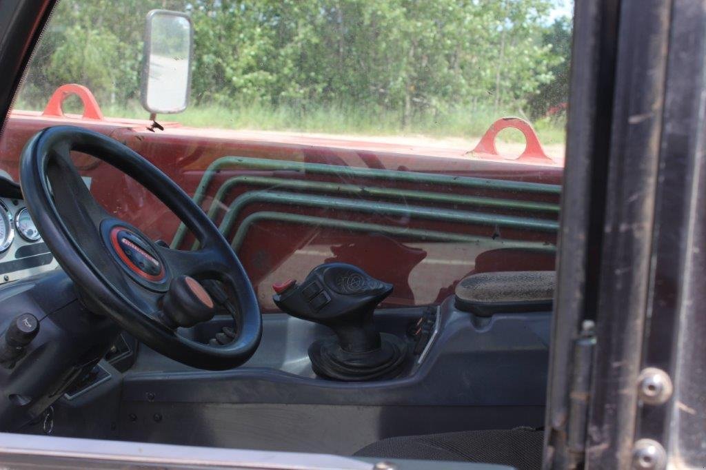 Teleskopstapler des Typs Manitou MLT 735-120 LSU Turbo, Neumaschine in Пролиски (Bild 5)