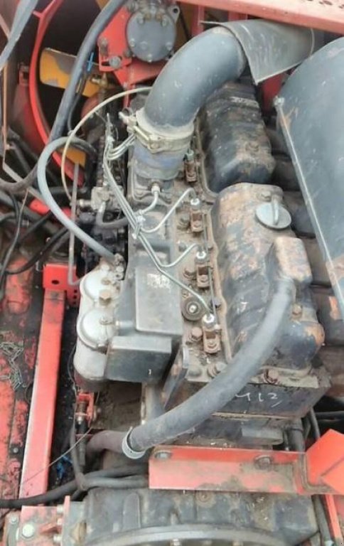 Oldtimer-Mähdrescher des Typs Massey Ferguson 7276, Neumaschine in Варва (Bild 2)