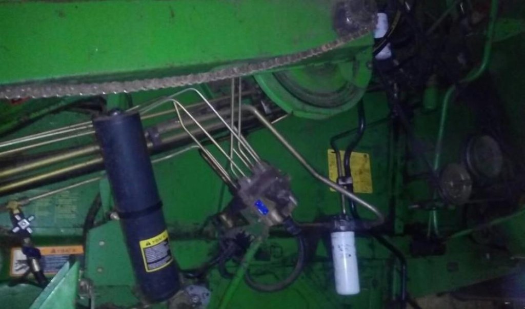 Oldtimer-Mähdrescher des Typs John Deere 9500, Neumaschine in Кіровоград (Bild 2)