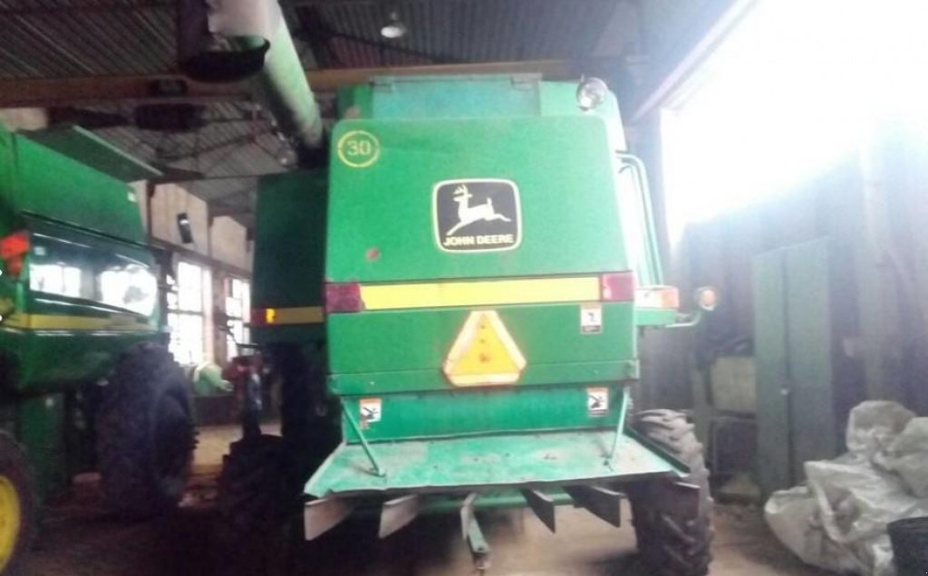 Oldtimer-Mähdrescher des Typs John Deere 9500, Neumaschine in Кіровоград (Bild 3)