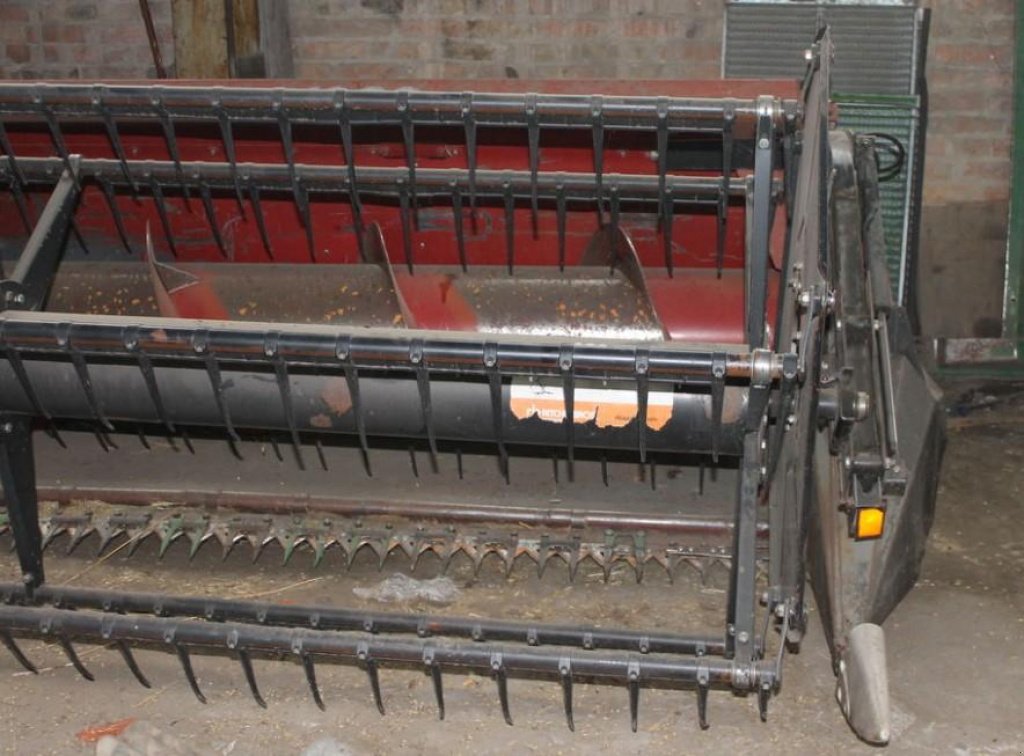 Schneidwerk des Typs Case IH 1020,  in Кіровоград (Bild 4)