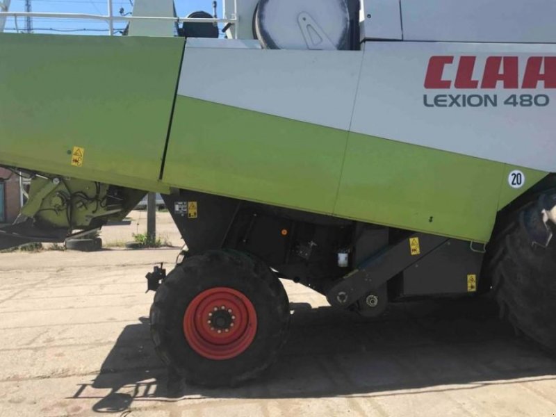 Oldtimer-Mähdrescher des Typs CLAAS Lexion 480, Neumaschine in Бердичів (Bild 1)
