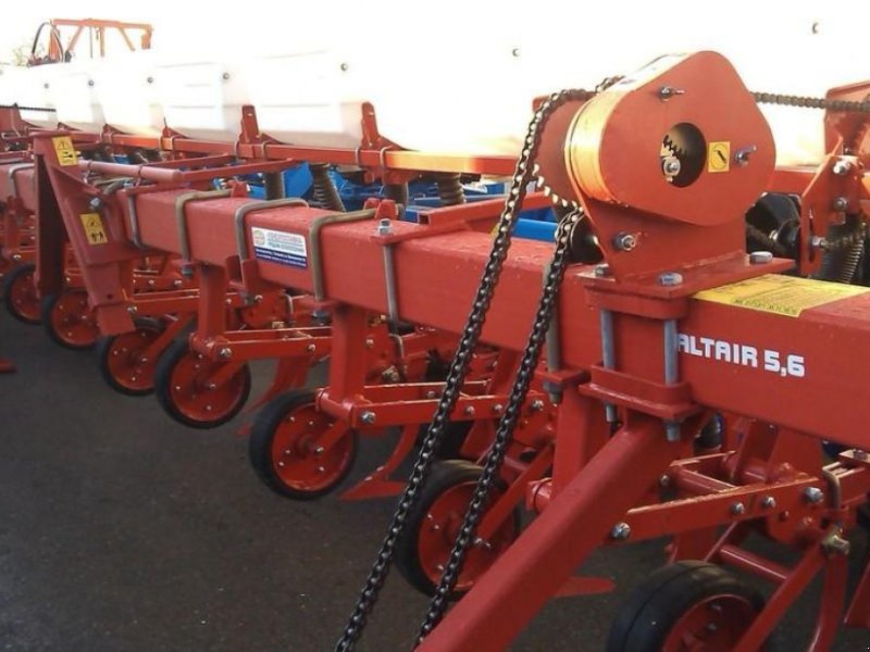 Kartoffelpflegetechnik des Typs CHERVONA ZIRKA Altair 5,6-04,  in Пологи (Bild 1)