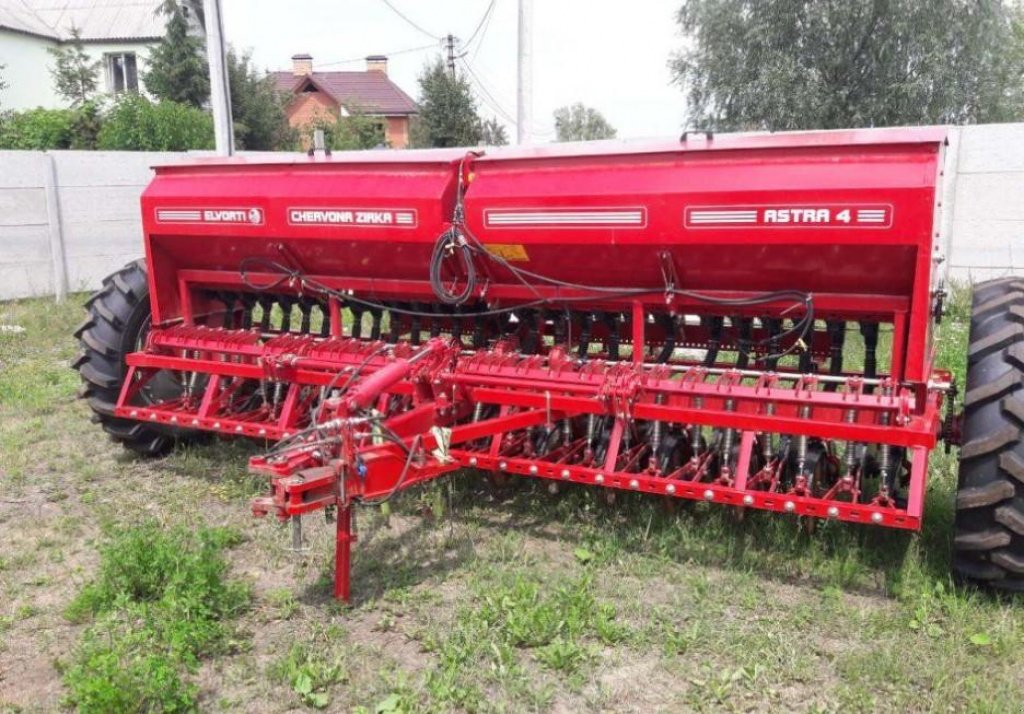 Direktsaatmaschine des Typs CHERVONA ZIRKA Astra 4,  in Пологи (Bild 1)