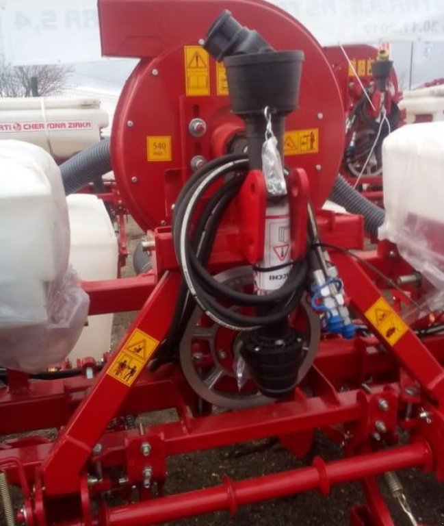 Gareeggenfelder des Typs CHERVONA ZIRKA Vesta 8,  in Пологи (Bild 5)