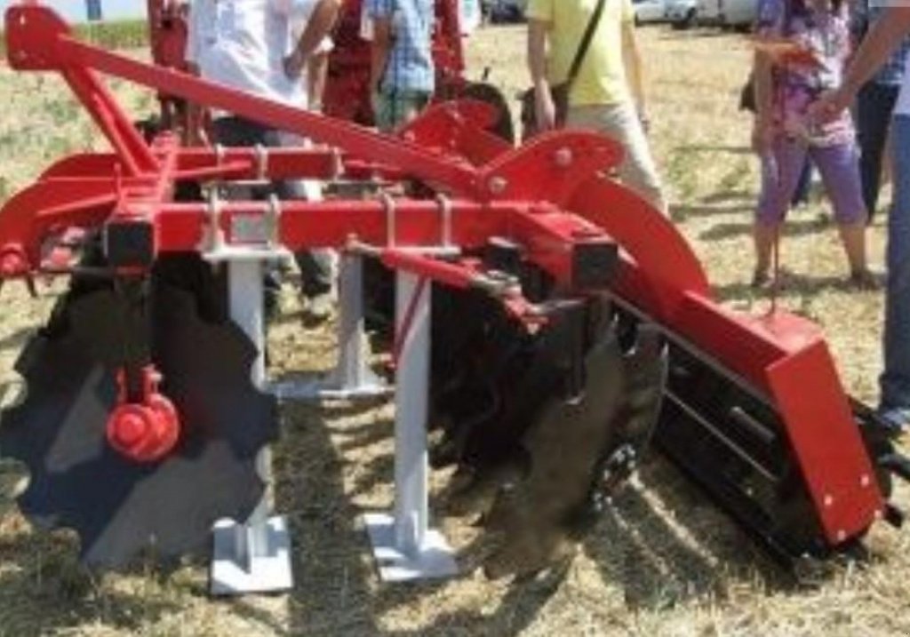 Wiesenegge des Typs CHERVONA ZIRKA Pallada 2400-01,  in Пологи (Bild 4)