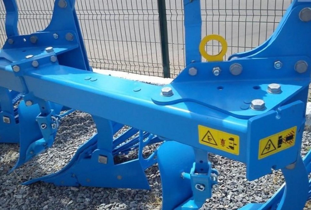 Scheibenpflug des Typs Lemken Juwel 8,  in Пологи (Bild 4)