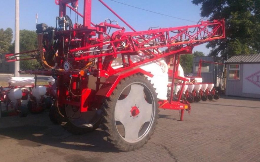 Weinbauspritze des Typs CHERVONA ZIRKA Tetis 24,  in Пологи (Bild 3)