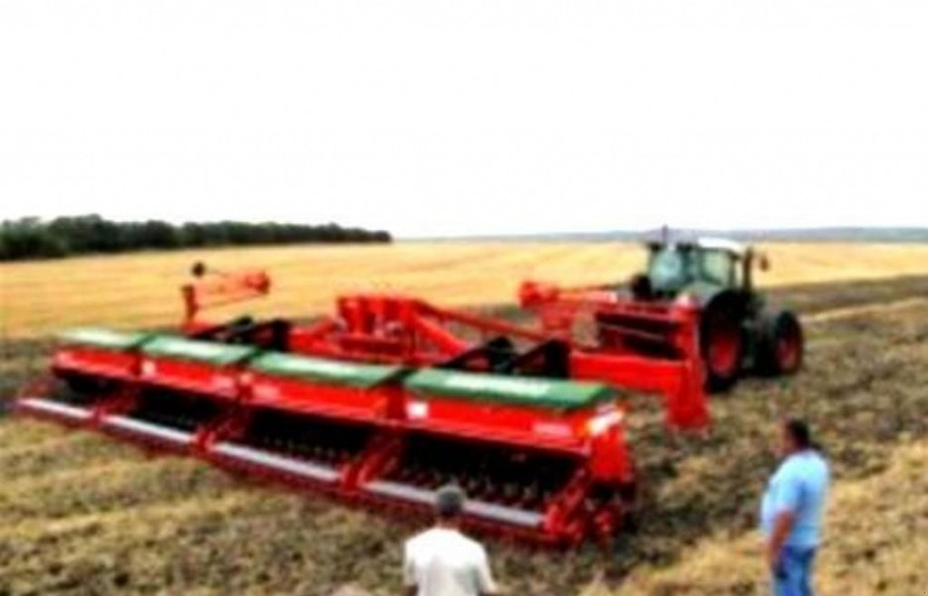 Direktsaatmaschine des Typs Nordsten Metro Mega 1200,  in Пологи (Bild 1)