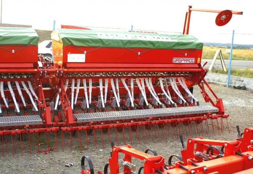 Direktsaatmaschine des Typs Nordsten Metro Mega 1200,  in Пологи (Bild 4)