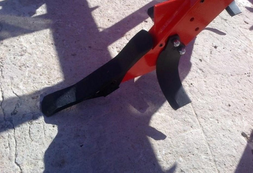 Spatenpflug des Typs Nordsten Artiglio 400/7,  in Пологи (Bild 6)