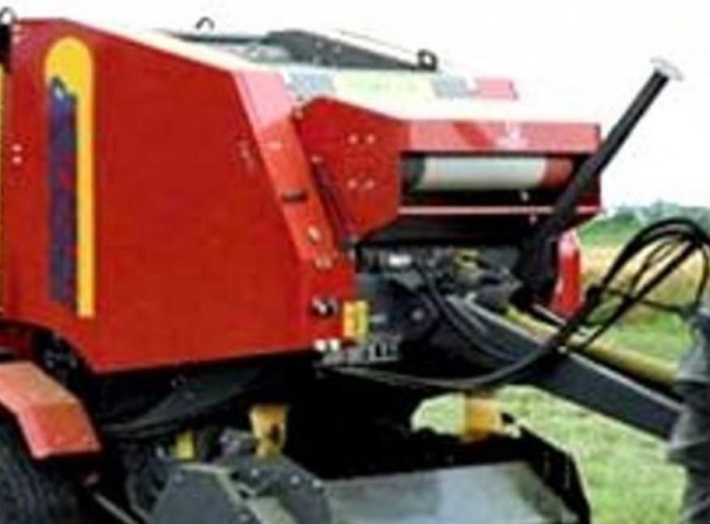 Rundballenpresse des Typs Feraboli Trotter 125 Topcut,  in Пологи (Bild 7)