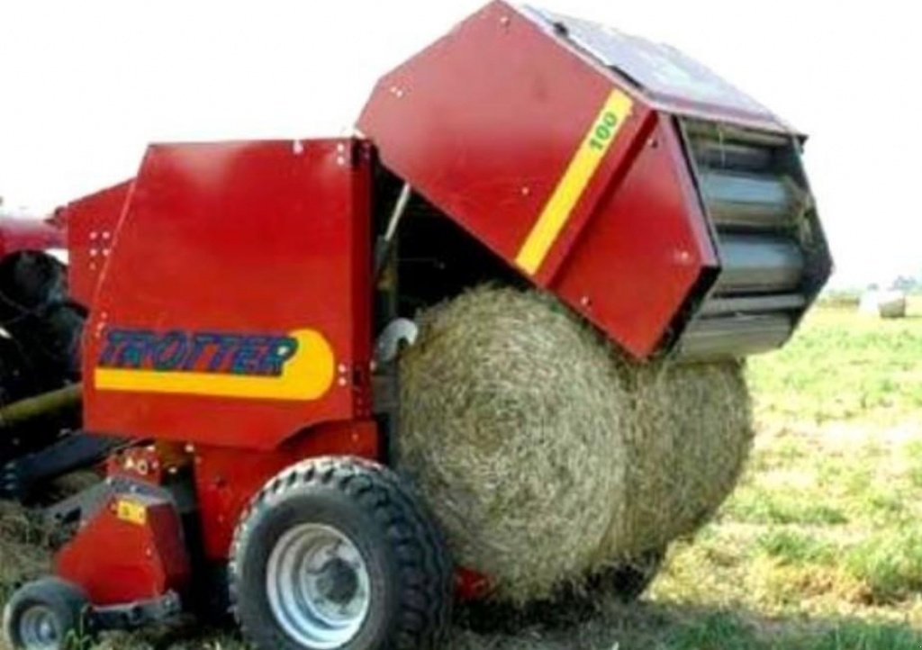 Rundballenpresse des Typs Feraboli Trotter 125 Topcut,  in Пологи (Bild 1)