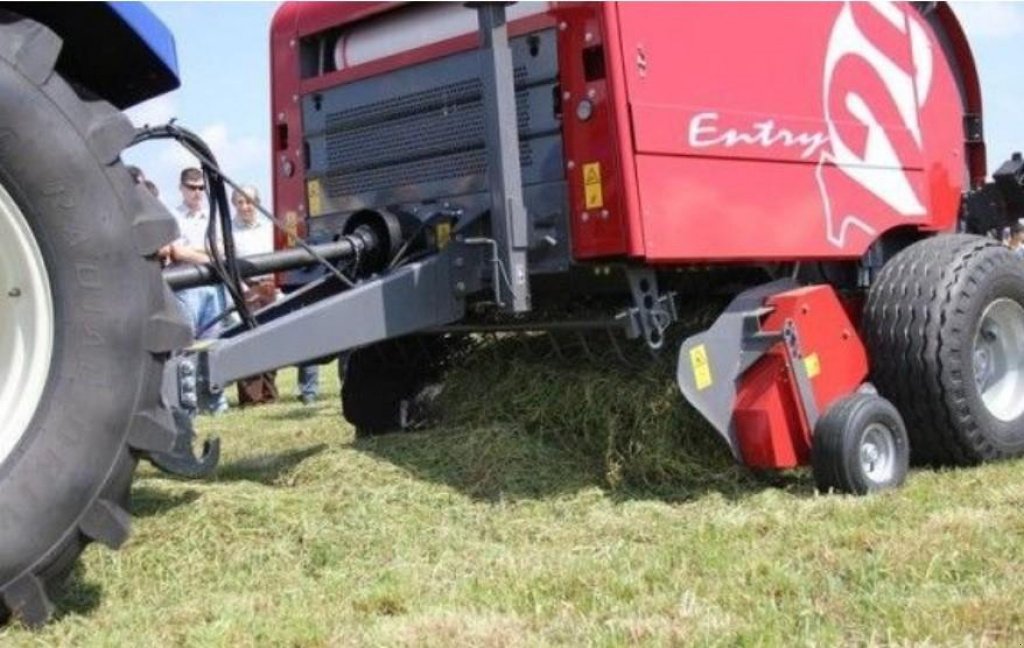 Rundballenpresse des Typs Feraboli Entry 120,  in Пологи (Bild 7)