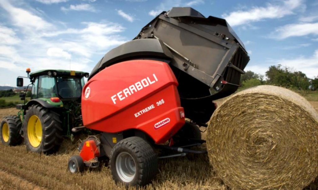 Rundballenpresse des Typs Feraboli Extreme 365 HTR,  in Пологи (Bild 1)