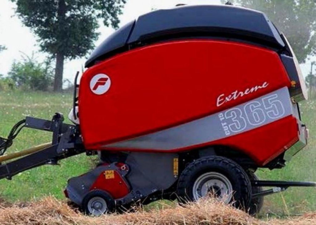 Rundballenpresse des Typs Feraboli Extreme 365 HTR,  in Пологи (Bild 3)