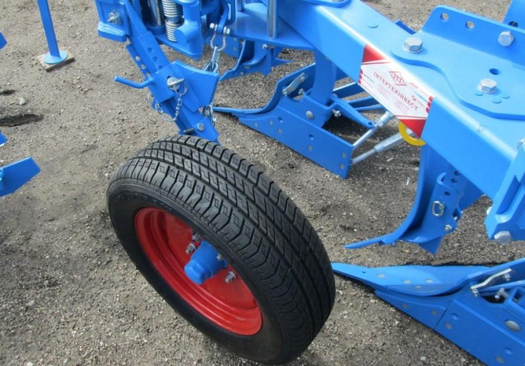 Scheibenpflug des Typs Lemken EurOpal 5,  in Пологи (Bild 9)