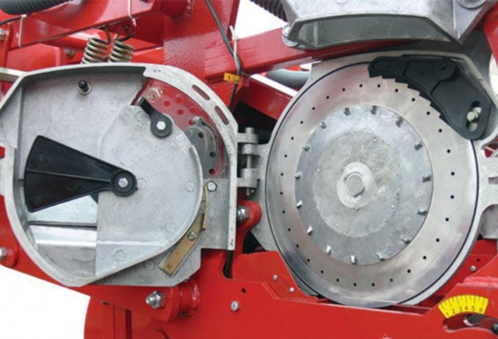 Gareeggenfelder des Typs CHERVONA ZIRKA Vesta 6 Profi,  in Пологи (Bild 3)