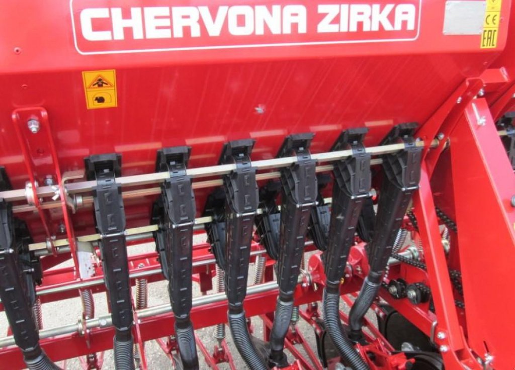 Direktsaatmaschine des Typs CHERVONA ZIRKA Astra 6,  in Пологи (Bild 2)