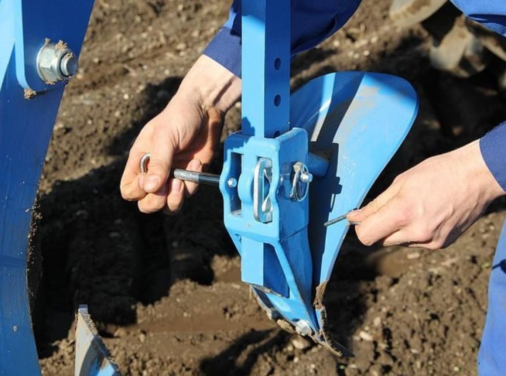 Scheibenpflug des Typs Lemken Juwel 7М,  in Пологи (Bild 2)