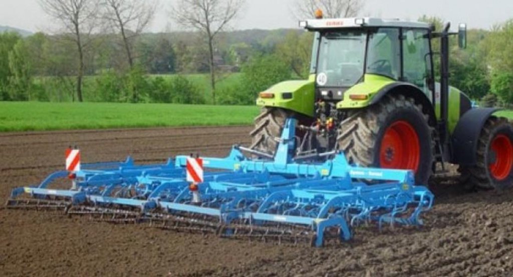 Kartoffelpflegetechnik des Typs Lemken Korund 8 900 K,  in Пологи (Bild 1)