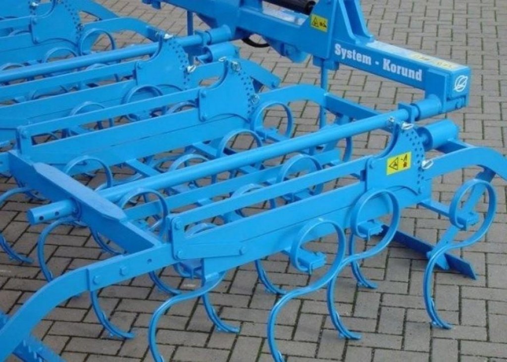 Kartoffelpflegetechnik des Typs Lemken Korund 8 900 K,  in Пологи (Bild 4)