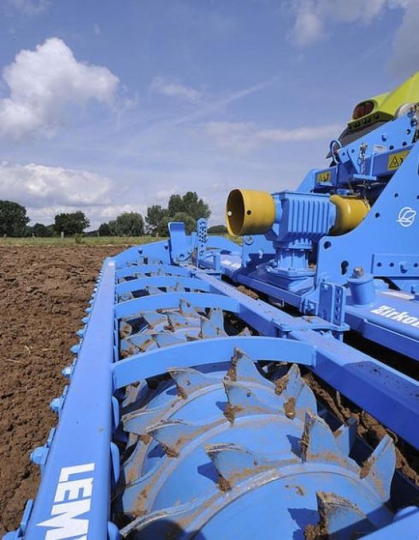 Wiesenegge des Typs Lemken Zirkon 8/250,  in Пологи (Bild 2)