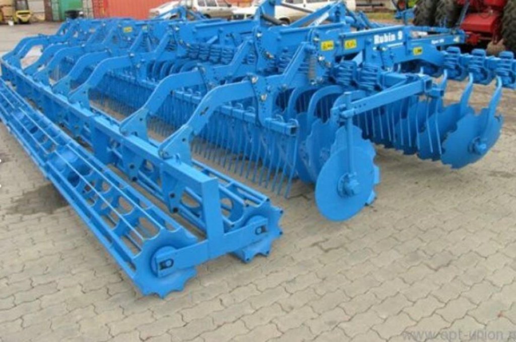Wiesenegge des Typs Lemken Rubin 9/250U,  in Пологи (Bild 1)