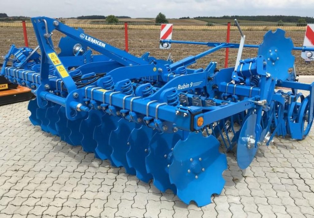 Wiesenegge des Typs Lemken Rubin 9/250U,  in Пологи (Bild 4)