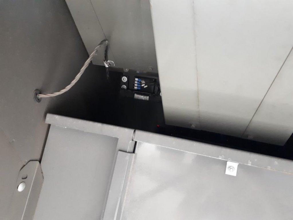 Oldtimer-Mähdrescher des Typs Massey Ferguson 7347 S Activa, Neumaschine in Дніпропетровськ (Bild 3)