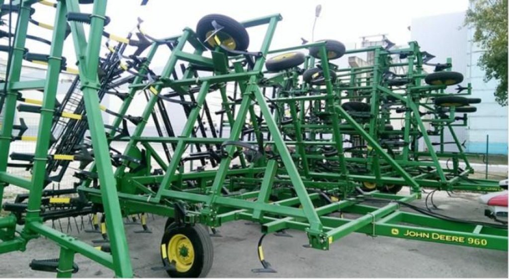 Kartoffelpflegetechnik des Typs John Deere 960,  in Кіровоград (Bild 2)