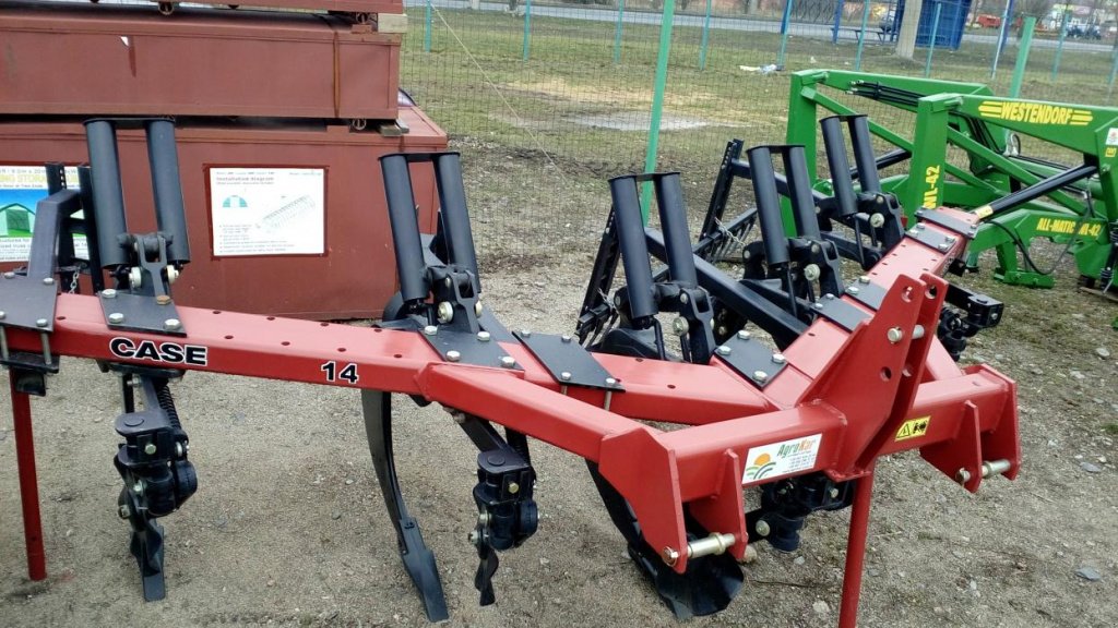 Spatenpflug des Typs Case IH 14 Ripper,  in Кіровоград (Bild 5)