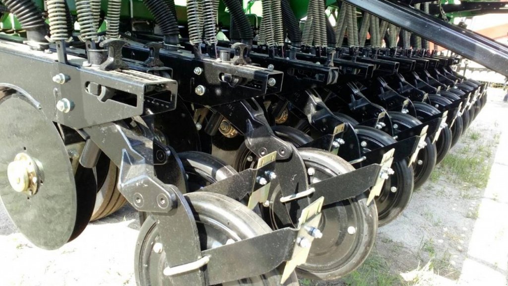 Direktsaatmaschine des Typs Great Plains 1500,  in Кіровоград (Bild 4)