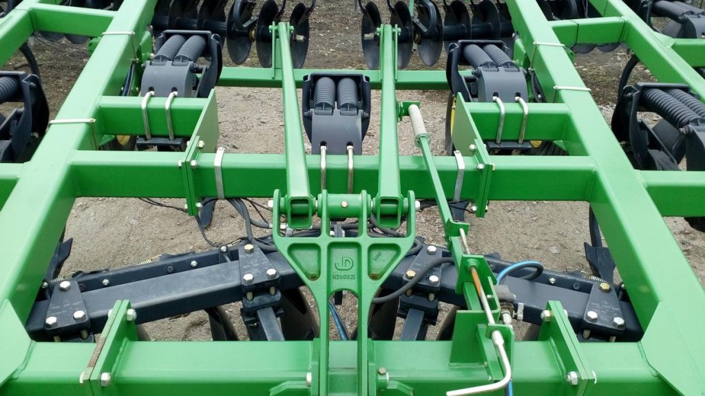 Spatenpflug des Typs John Deere 510,  in Кіровоград (Bild 2)