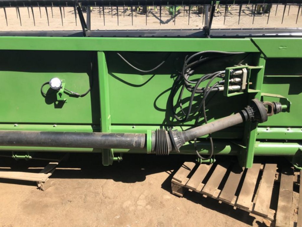 Schneidwerk des Typs John Deere 630F,  in Кіровоград (Bild 4)