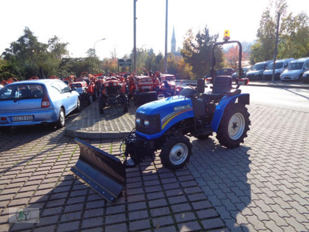 Traktor des Typs Solis Kleintraktor SOLIS 20 Traktor mit Allrad hydraulischem Schneeschild 1,20m neu (Aufpreis KFZ-Brief), Neumaschine in Schwarzenberg (Bild 12)