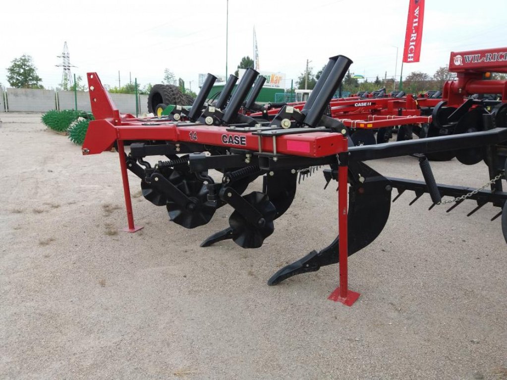 Spatenpflug des Typs Case IH 14 Ripper,  in Кіровоград (Bild 9)