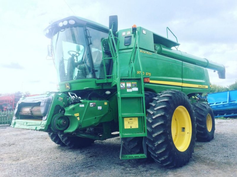Oldtimer-Mähdrescher des Typs John Deere 9770 STS Bullet Rotor,  in Вінниця (Bild 1)