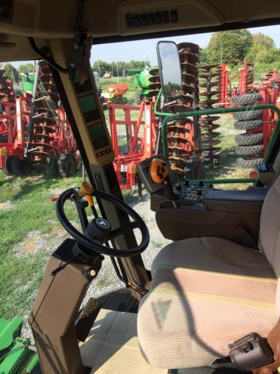 Oldtimer-Mähdrescher des Typs John Deere 9770 STS Bullet Rotor,  in Вінниця (Bild 3)