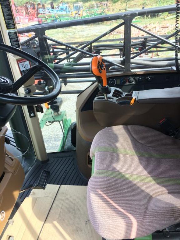 Selbstfahrspritze des Typs John Deere 4830,  in Вінниця (Bild 4)