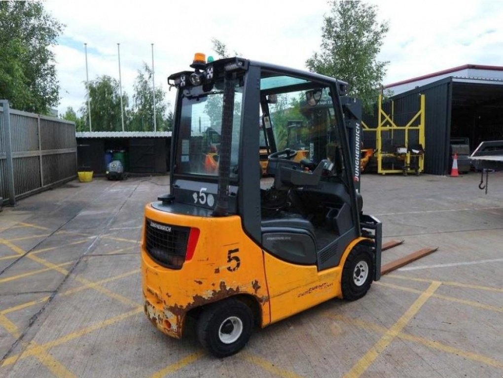 Gabelstapler des Typs Jungheinrich DFG 320 S,  in Київ (Bild 5)