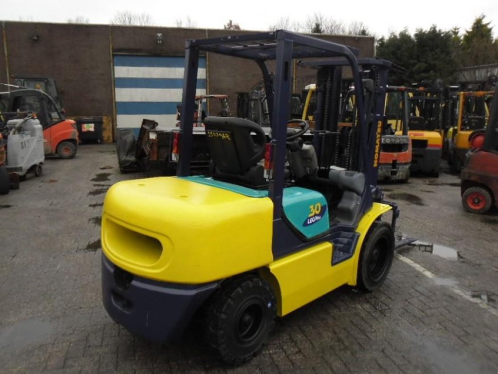 Gabelstapler des Typs Komatsu FD30T-14,  in Київ (Bild 1)