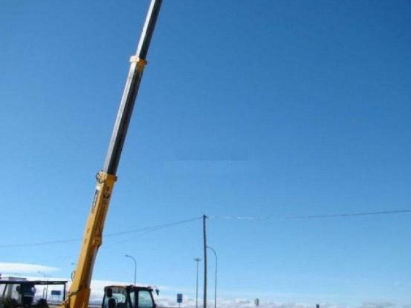 Teleskopstapler des Typs JCB 535-140, Neumaschine in Київ (Bild 1)