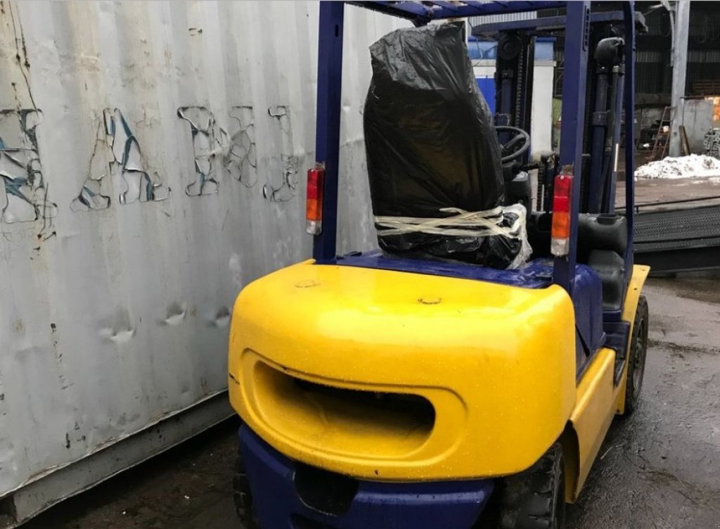 Gabelstapler des Typs Komatsu FD25T-14,  in Київ (Bild 2)